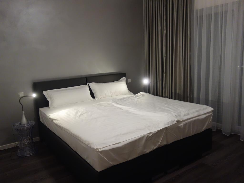 Отель Victoria Living Jockgrim Экстерьер фото
